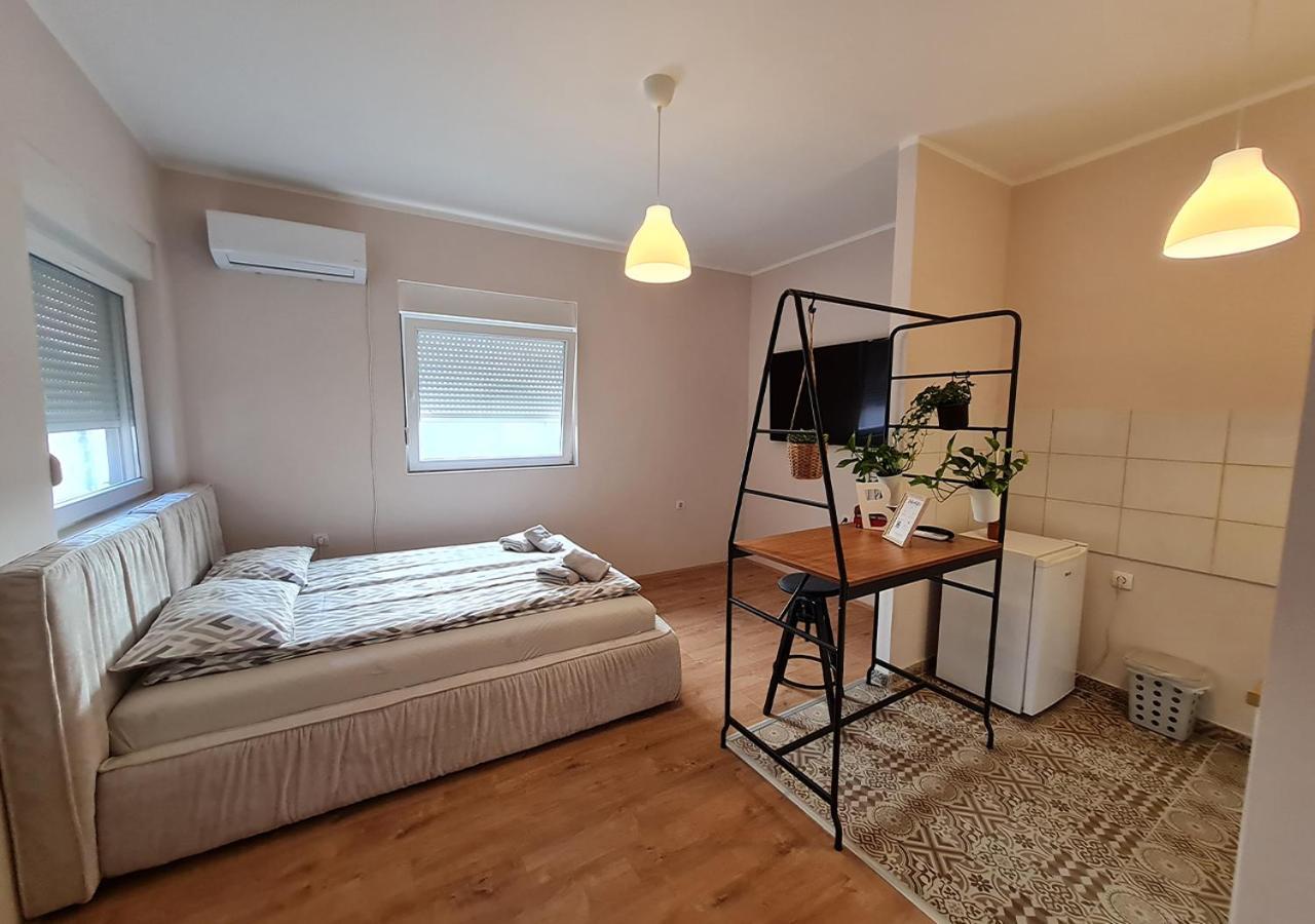 Apartmani Zrenjanin Ngoại thất bức ảnh