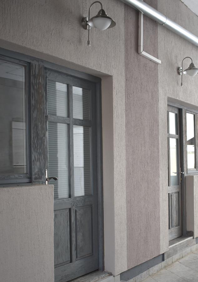 Apartmani Zrenjanin Ngoại thất bức ảnh