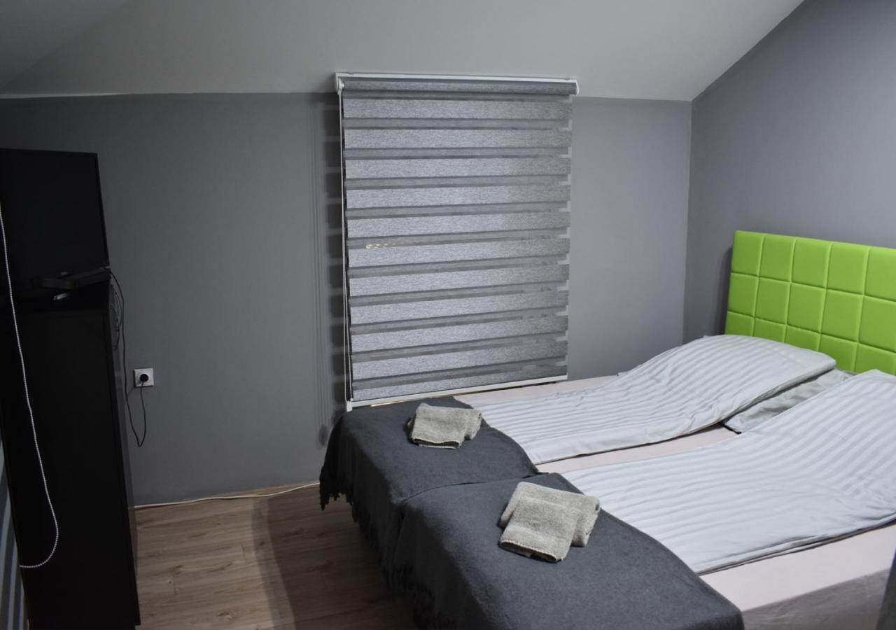 Apartmani Zrenjanin Ngoại thất bức ảnh