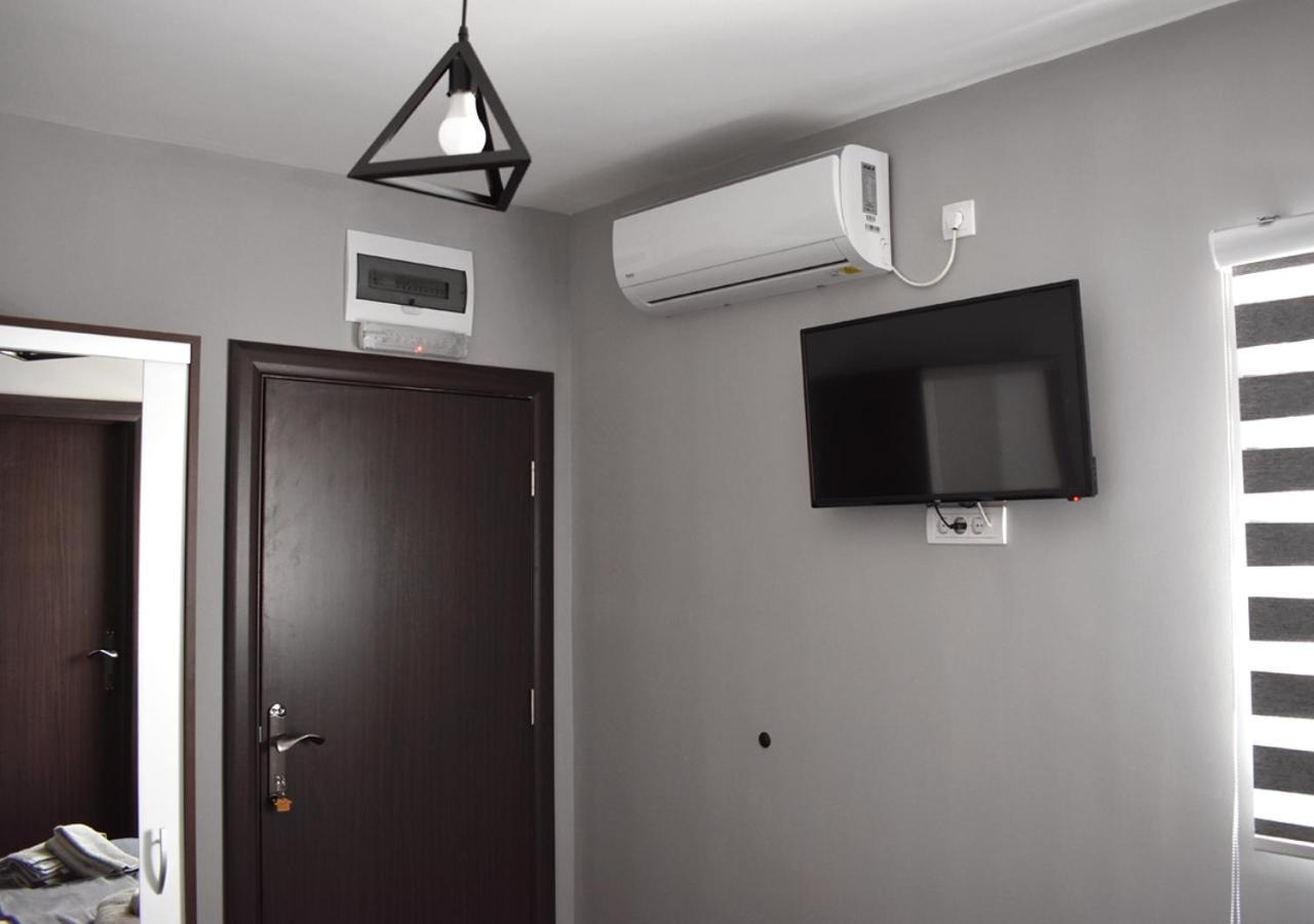 Apartmani Zrenjanin Ngoại thất bức ảnh