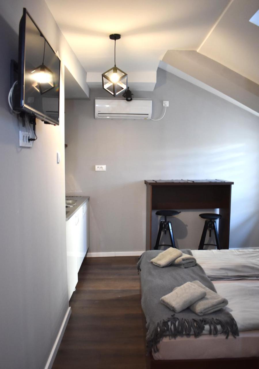 Apartmani Zrenjanin Ngoại thất bức ảnh
