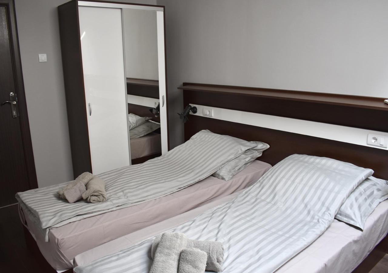 Apartmani Zrenjanin Ngoại thất bức ảnh