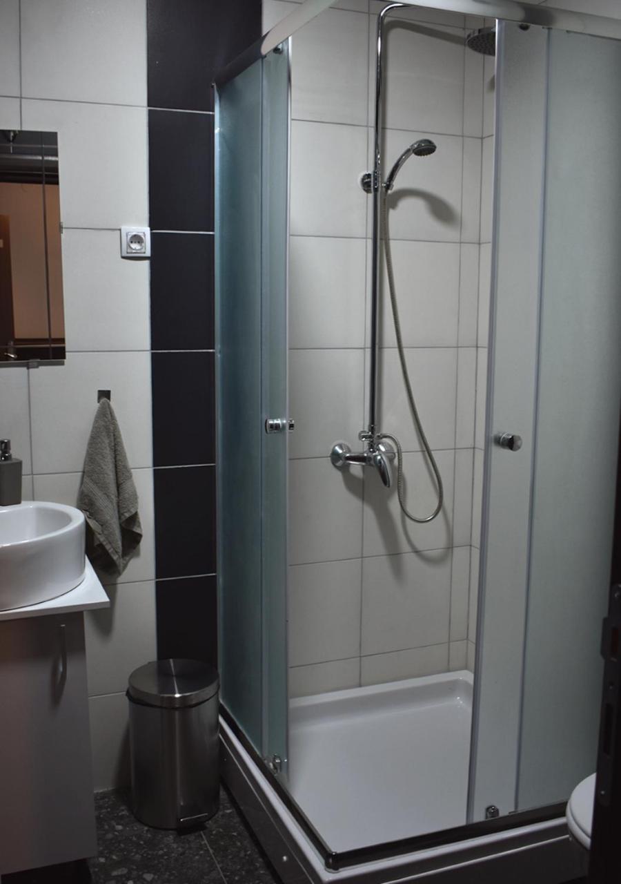 Apartmani Zrenjanin Ngoại thất bức ảnh