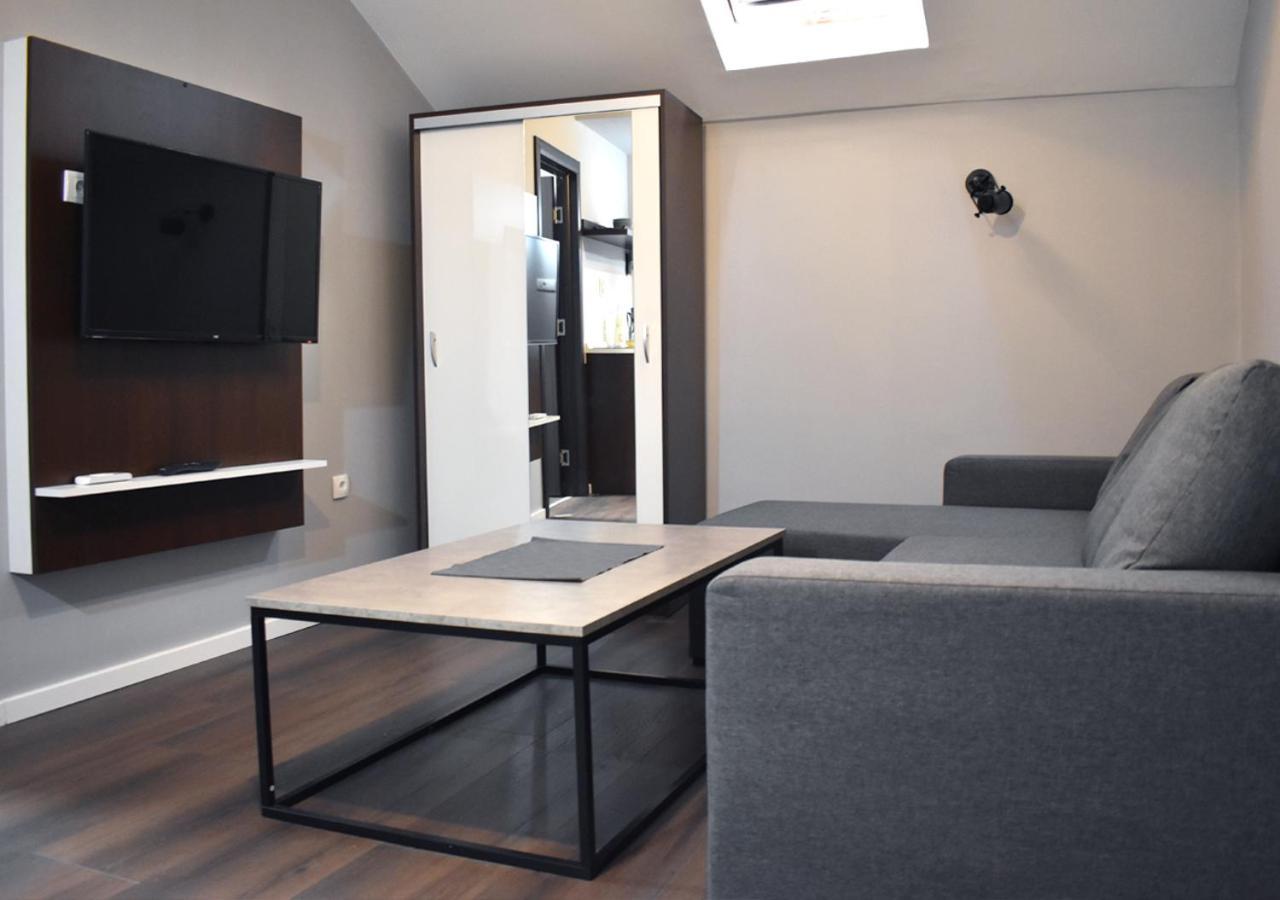 Apartmani Zrenjanin Ngoại thất bức ảnh